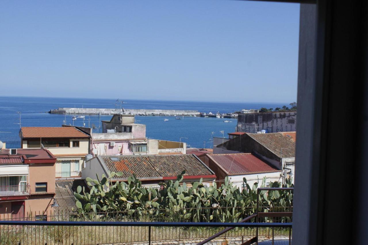 Bed & Breakfast Lighea Giardini Naxos Exterior photo