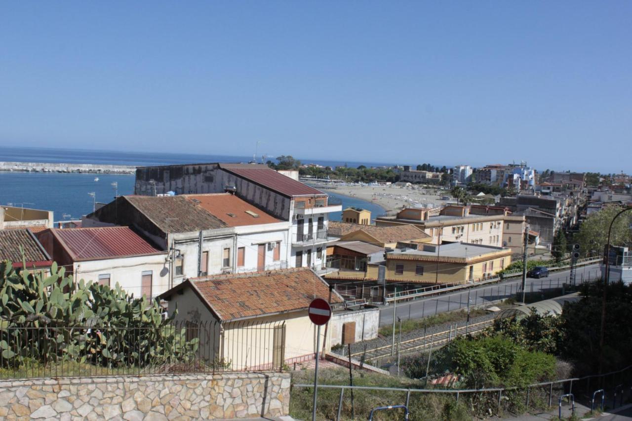 Bed & Breakfast Lighea Giardini Naxos Exterior photo