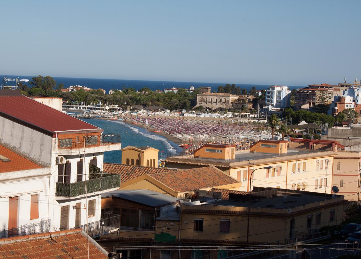 Bed & Breakfast Lighea Giardini Naxos Exterior photo