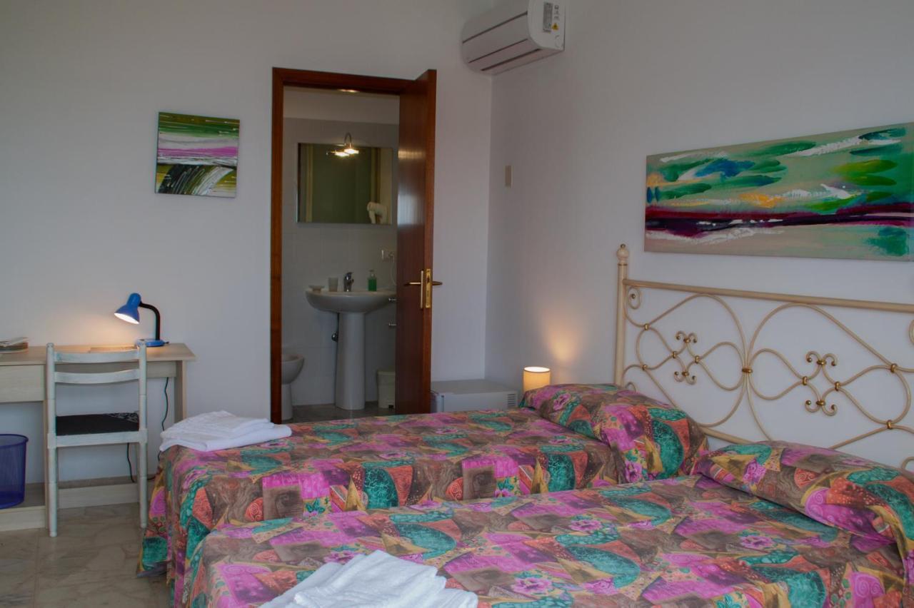 Bed & Breakfast Lighea Giardini Naxos Exterior photo