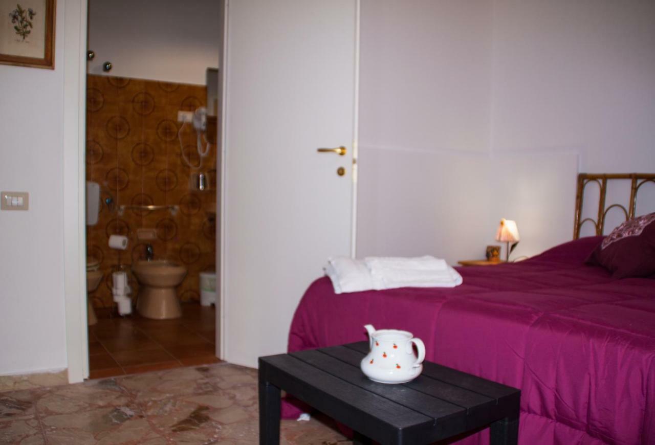 Bed & Breakfast Lighea Giardini Naxos Exterior photo